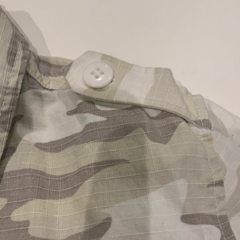 Sanctuary Neutral Camo 2 Pocket Shacket NWT - Picture 7 of 7